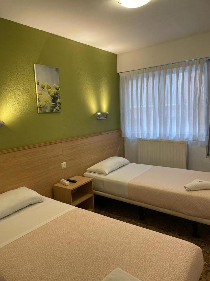 Hostal Milmarcos Zaragoza Dış mekan fotoğraf