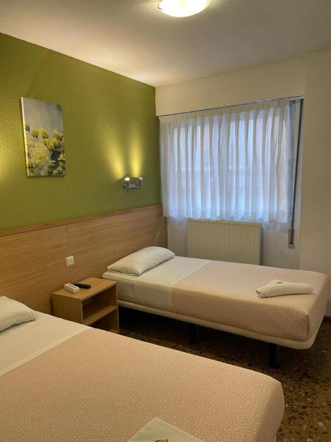 Hostal Milmarcos Zaragoza Dış mekan fotoğraf