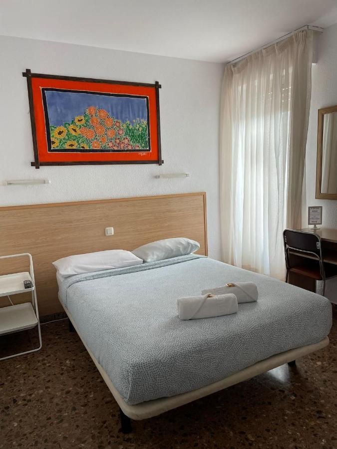 Hostal Milmarcos Zaragoza Dış mekan fotoğraf