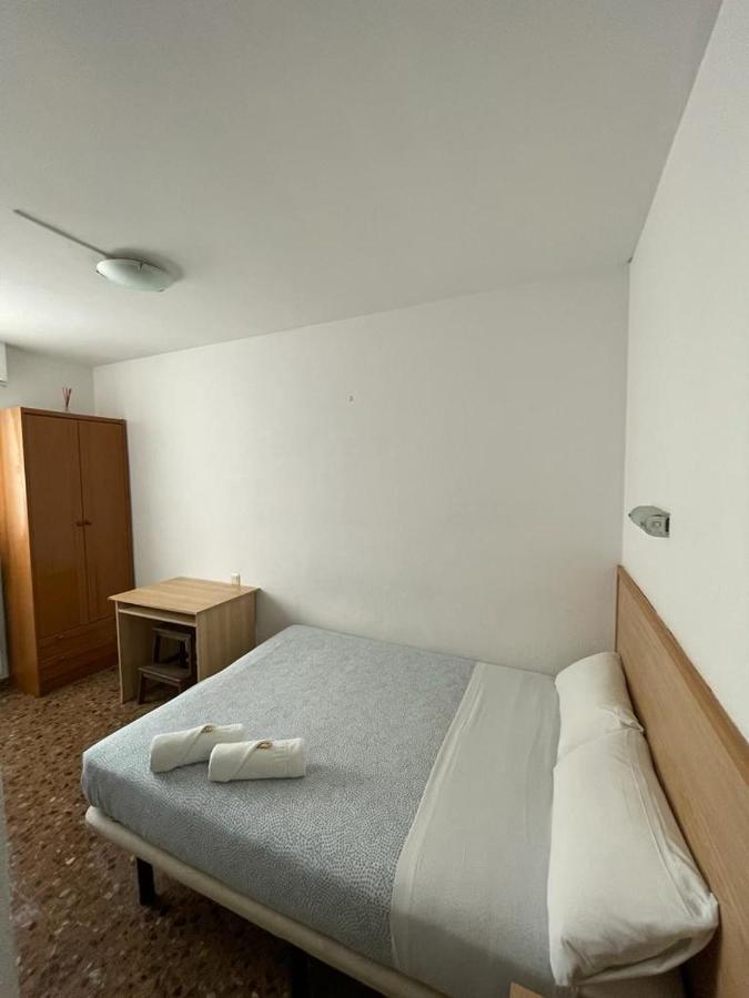 Hostal Milmarcos Zaragoza Dış mekan fotoğraf