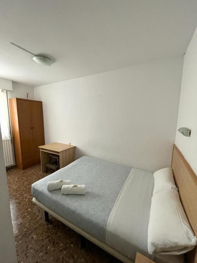 Hostal Milmarcos Zaragoza Dış mekan fotoğraf