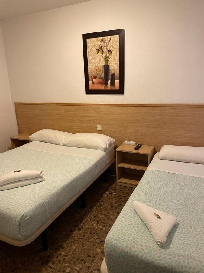 Hostal Milmarcos Zaragoza Dış mekan fotoğraf
