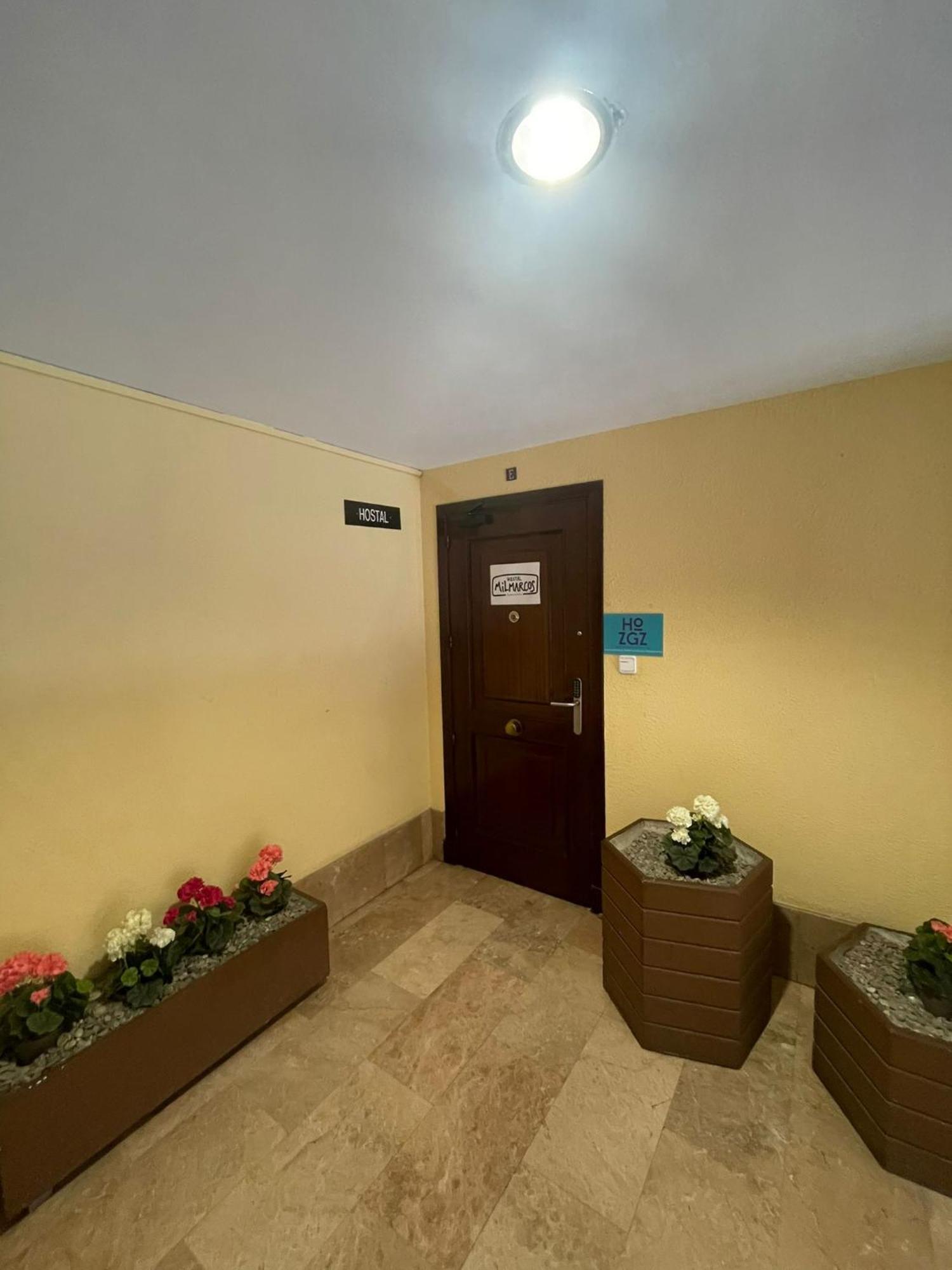 Hostal Milmarcos Zaragoza Dış mekan fotoğraf