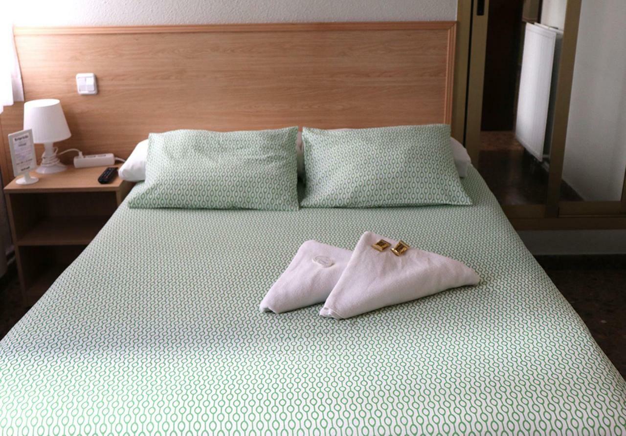 Hostal Milmarcos Zaragoza Dış mekan fotoğraf