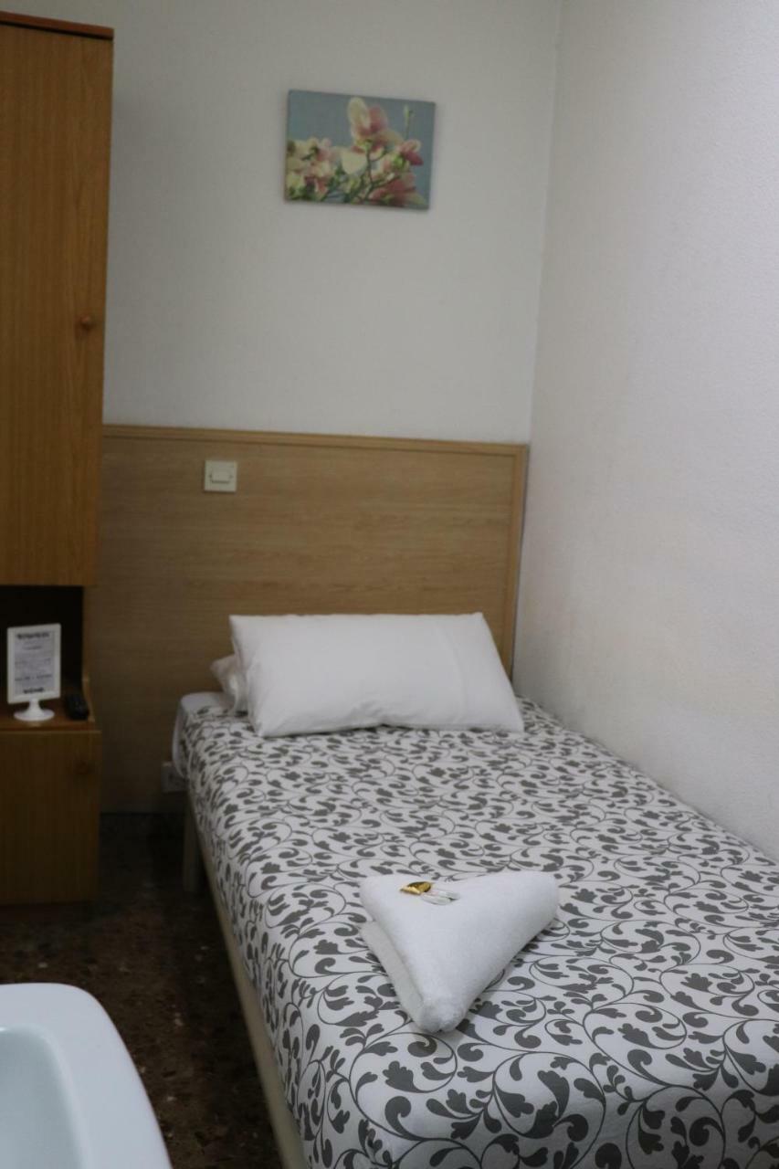 Hostal Milmarcos Zaragoza Dış mekan fotoğraf